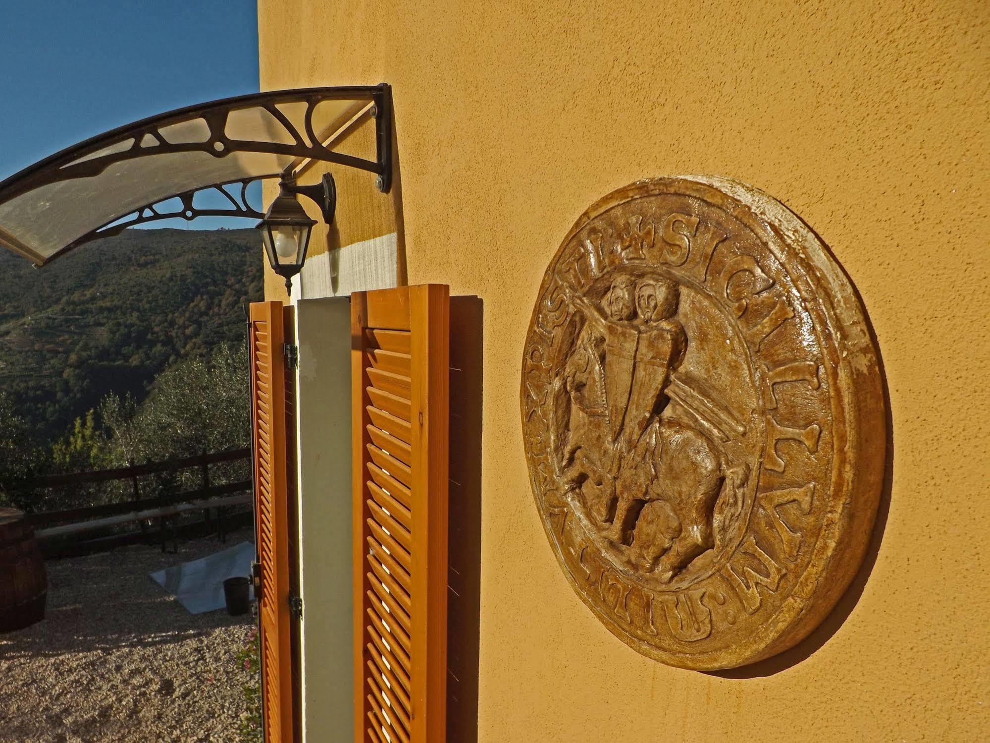 Agriturismo Monaci Templari Себорга Экстерьер фото
